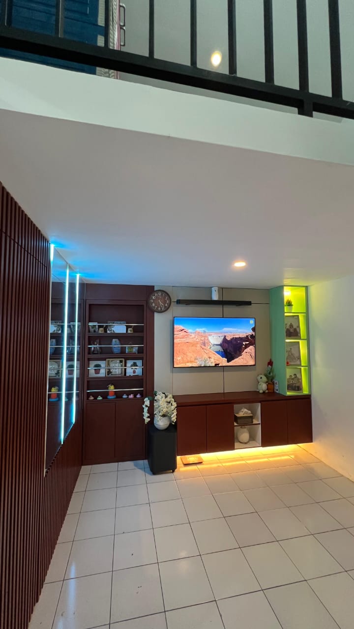 INTERIOR RUANG TENGAH